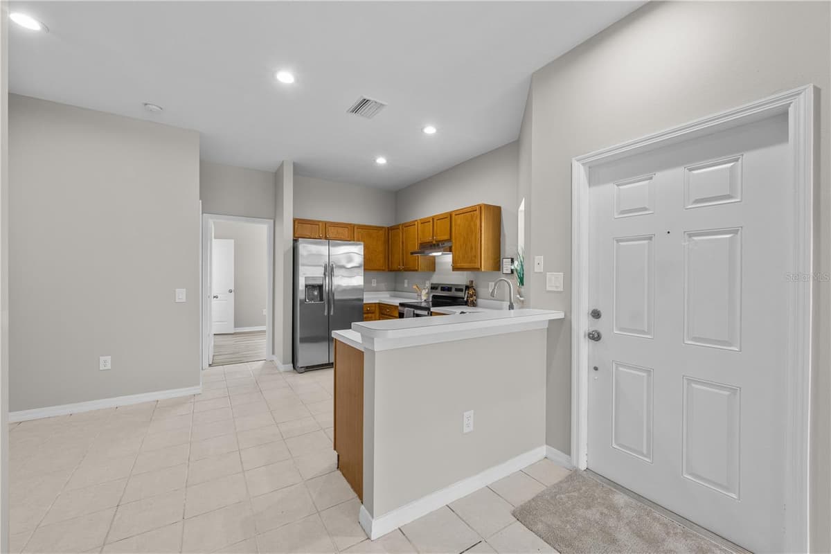 12948 KINGS CROSSING DRIVE — photo 5 of 46