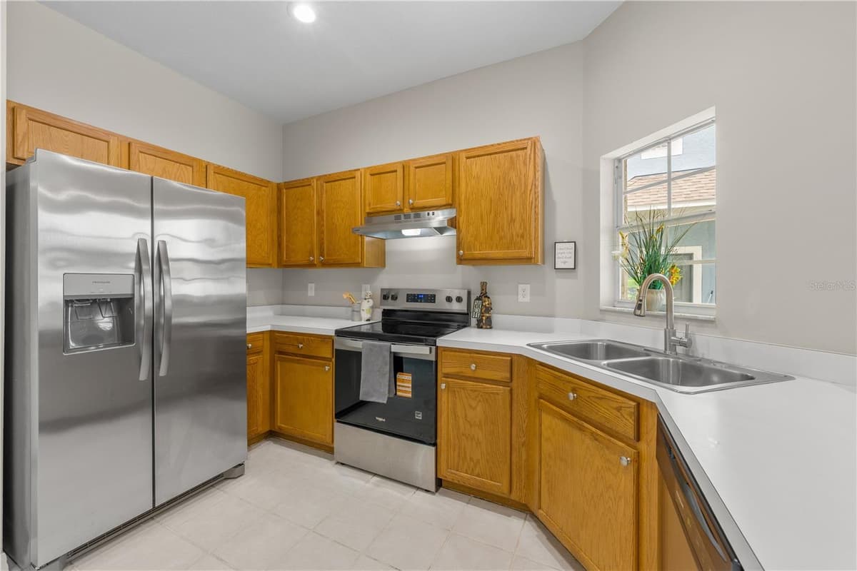 12948 KINGS CROSSING DRIVE — photo 8 of 46