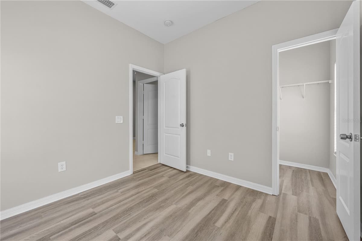 12948 KINGS CROSSING DRIVE — photo 18 of 46