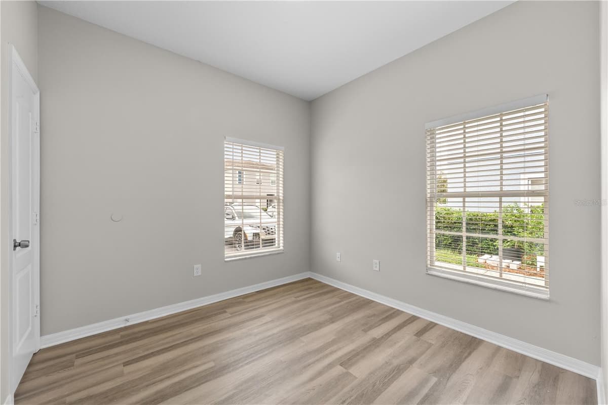 12948 KINGS CROSSING DRIVE — photo 20 of 46