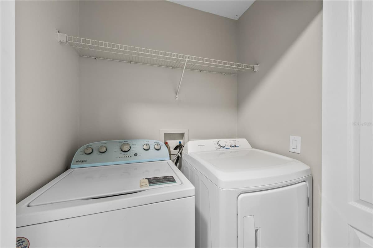 12948 KINGS CROSSING DRIVE — photo 38 of 46