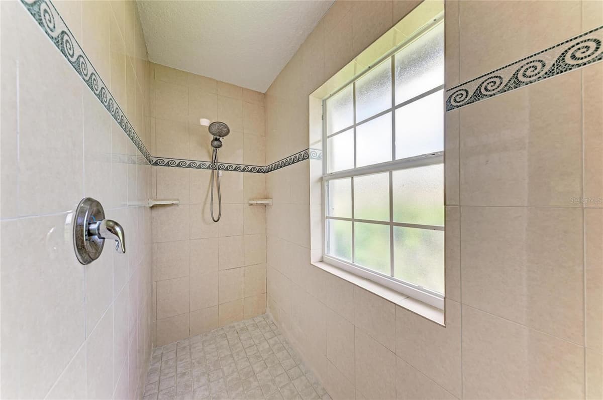 16352 CHICOPEE AVENUE — photo 31 of 66