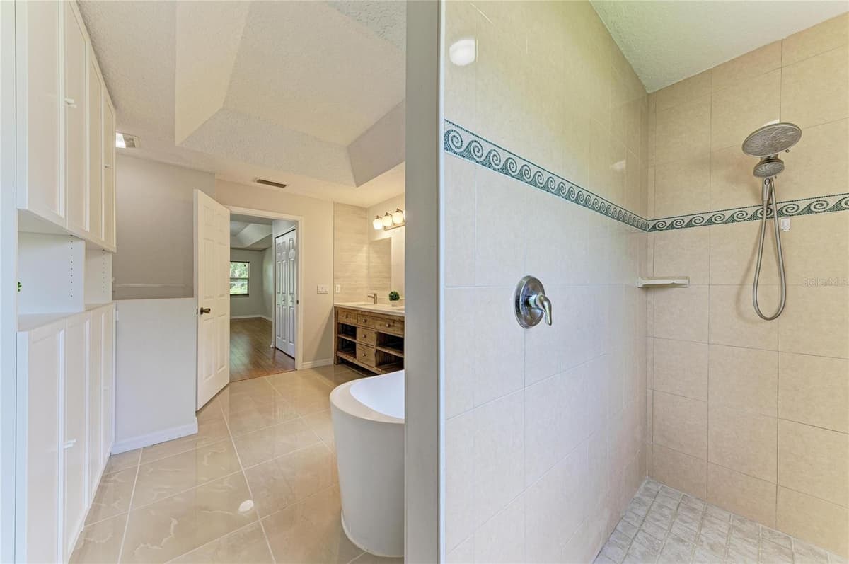 16352 CHICOPEE AVENUE — photo 32 of 66