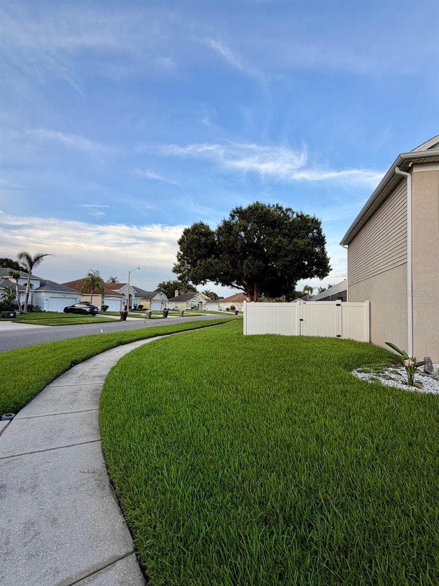 3232 HERONS POINT CIRCLE — photo 6 of 40