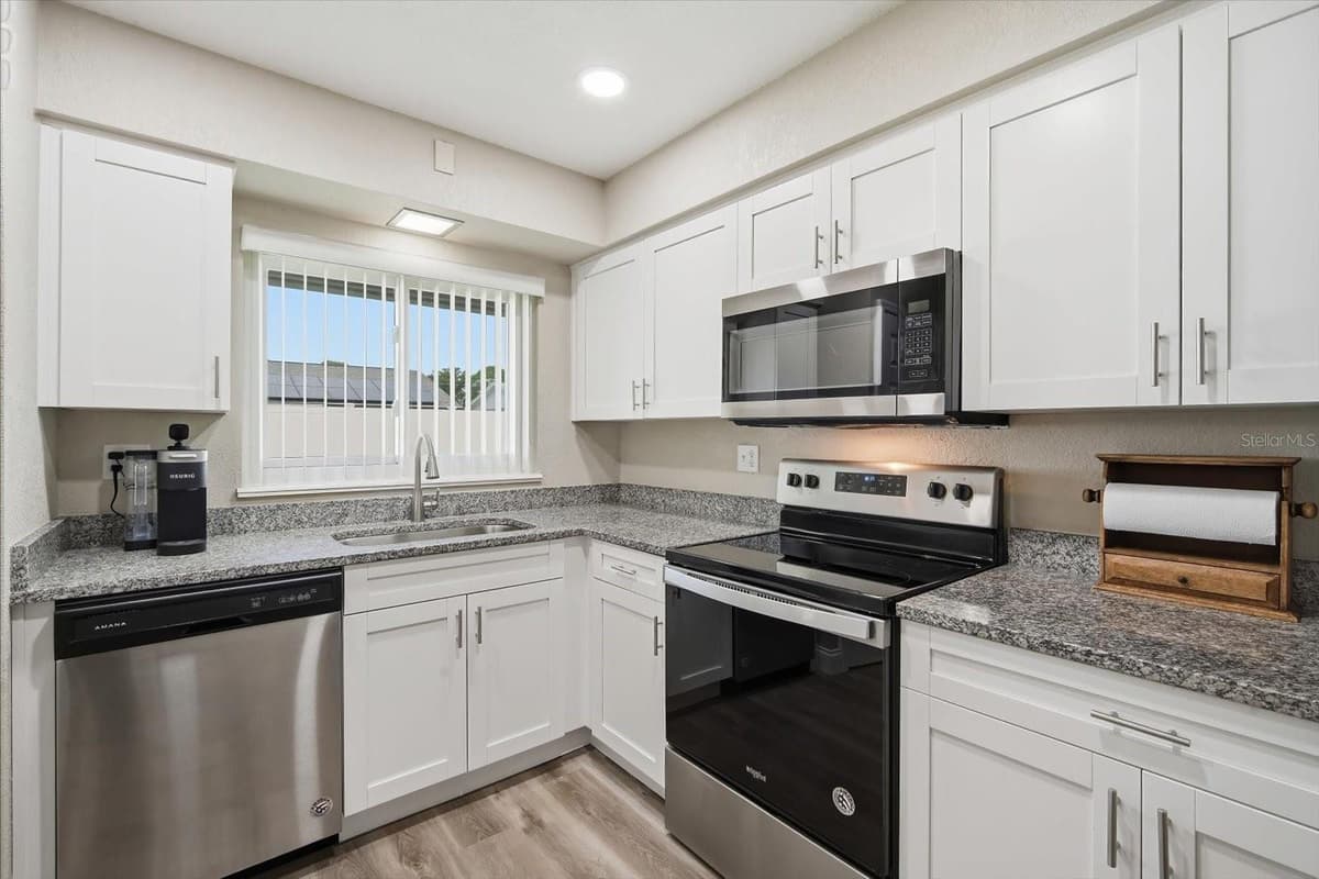 1404 SETON HALL DRIVE — photo 18 of 32