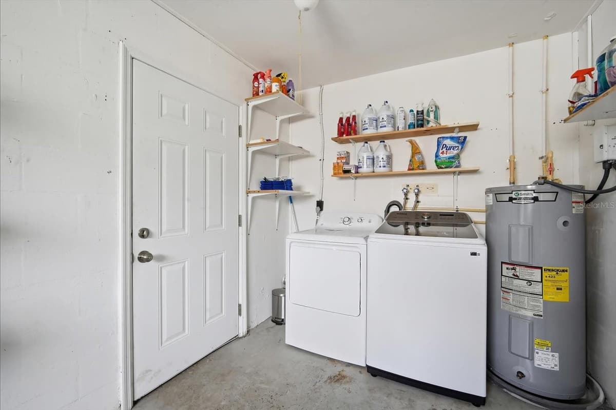 1404 SETON HALL DRIVE — photo 9 of 32