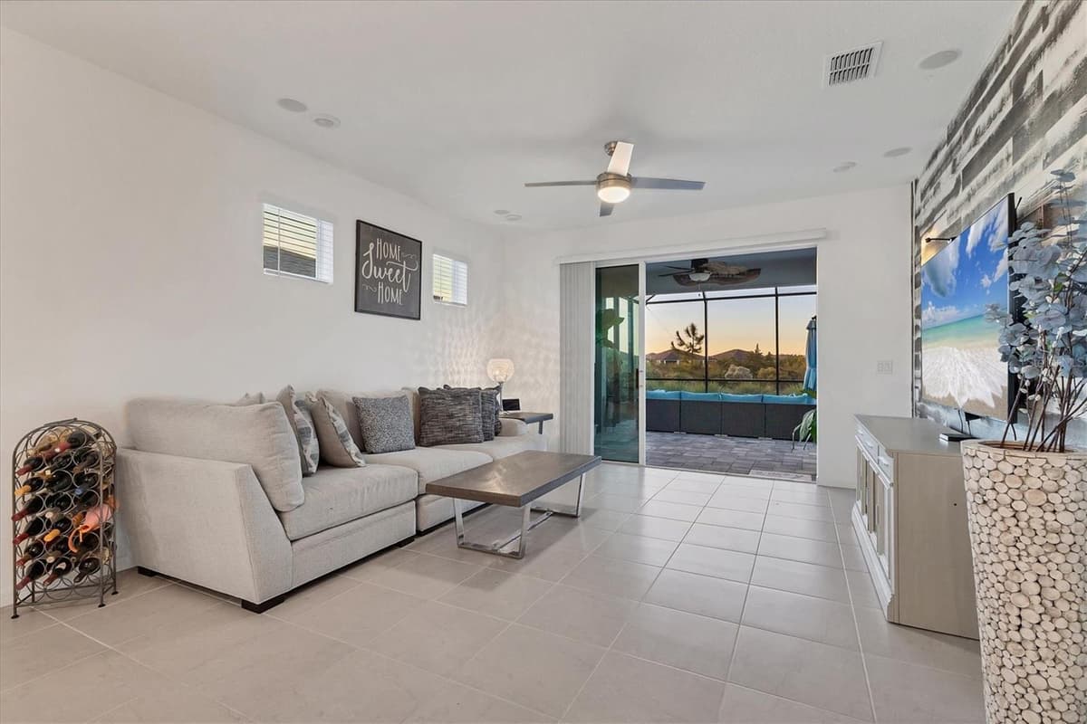 10661 SPRING TIDE WAY — photo 15 of 73