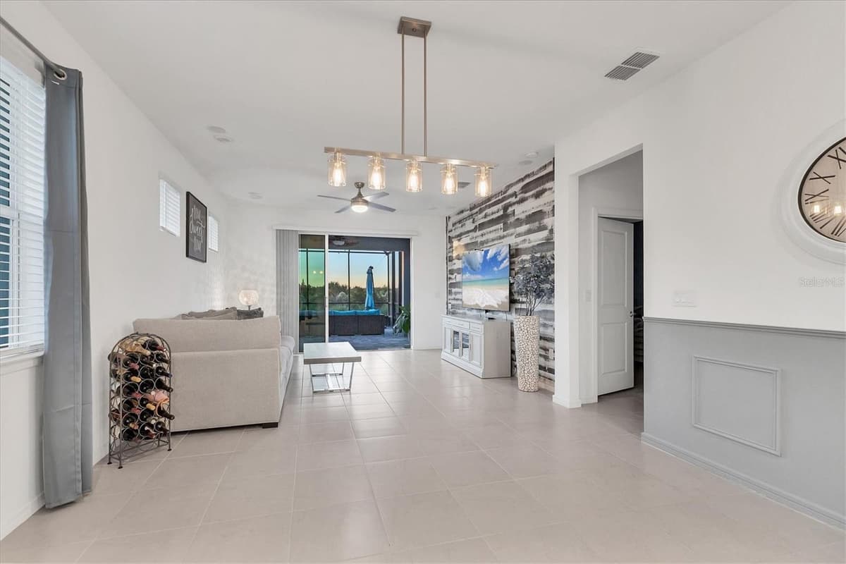 10661 SPRING TIDE WAY — photo 14 of 73