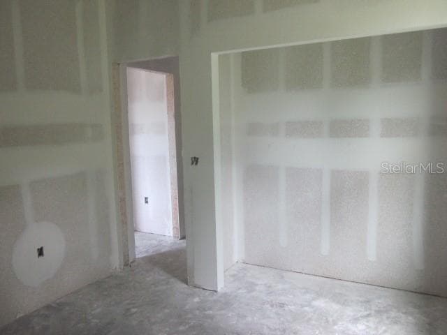15456 PIEDMONT AVENUE — photo 10 of 21