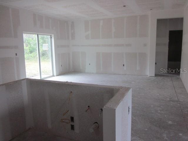 15456 PIEDMONT AVENUE — photo 5 of 21