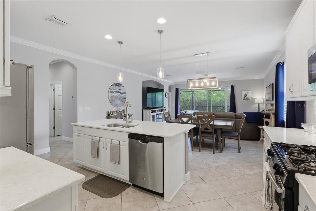 27035 CAROLINA ASTER DRIVE — photo 9 of 36
