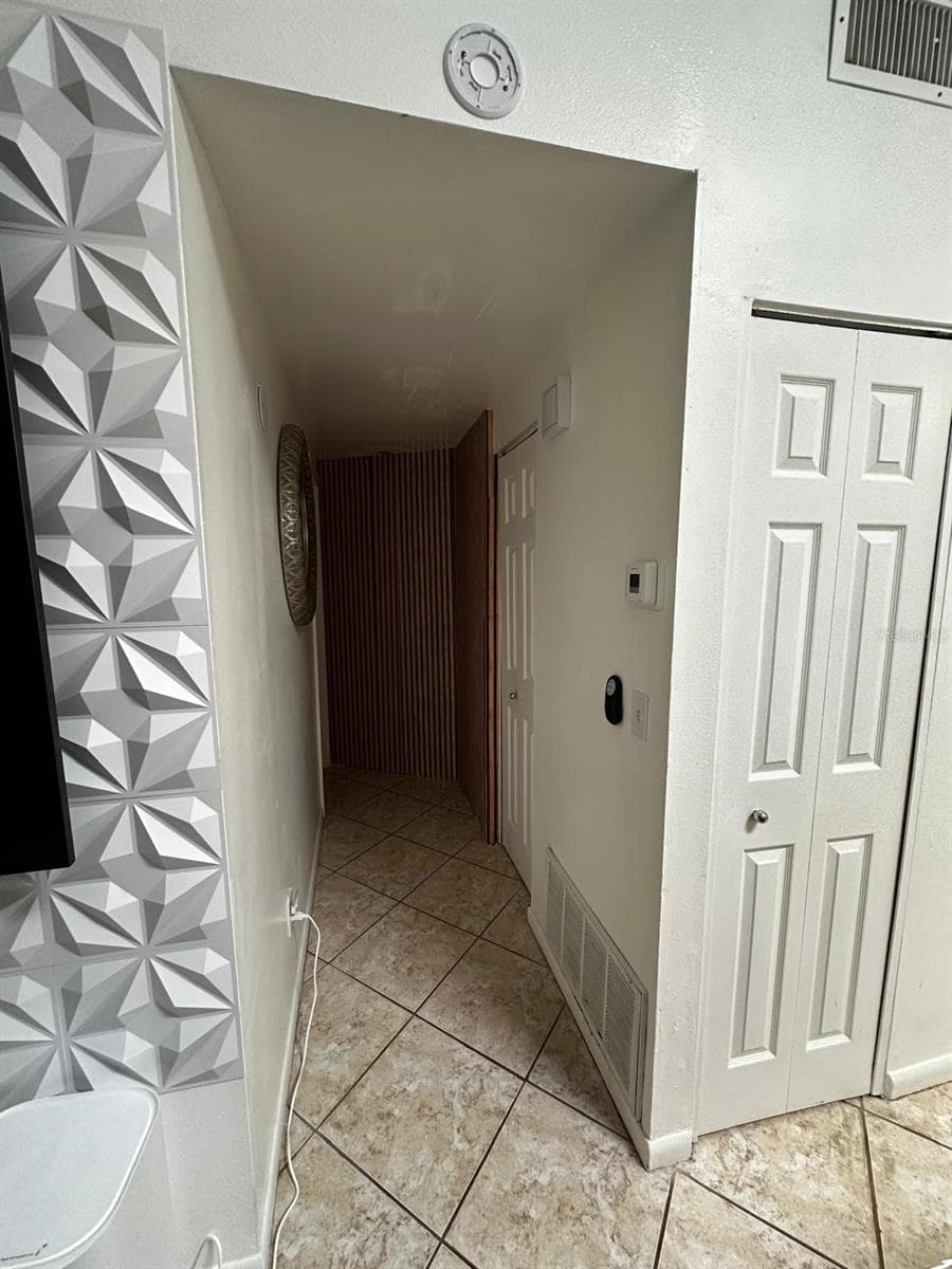 16004 SADDLE CREEK DRIVE — photo 19 of 26