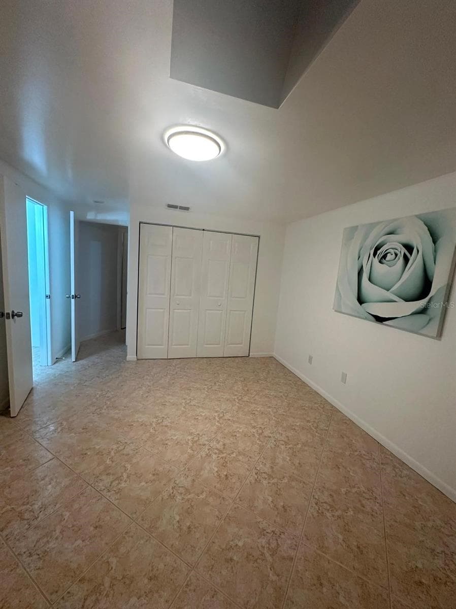 16004 SADDLE CREEK DRIVE — photo 9 of 26
