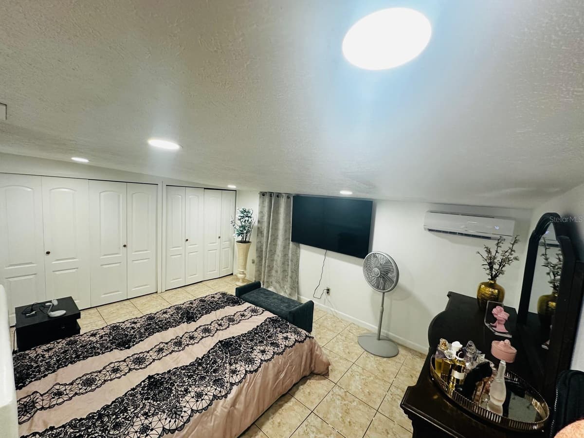 16004 SADDLE CREEK DRIVE — photo 12 of 26