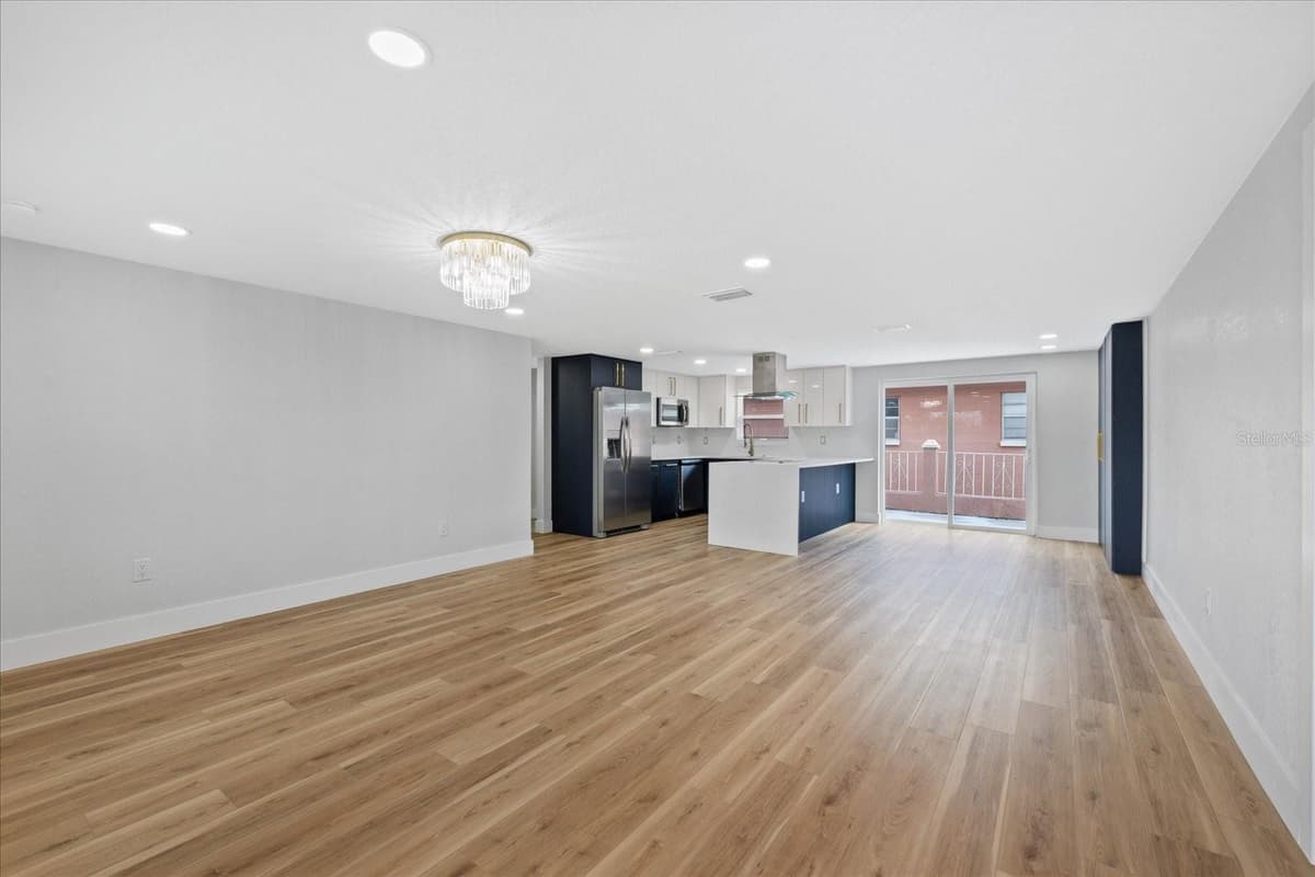 5824 THATCHER AVENUE — photo 13 of 51
