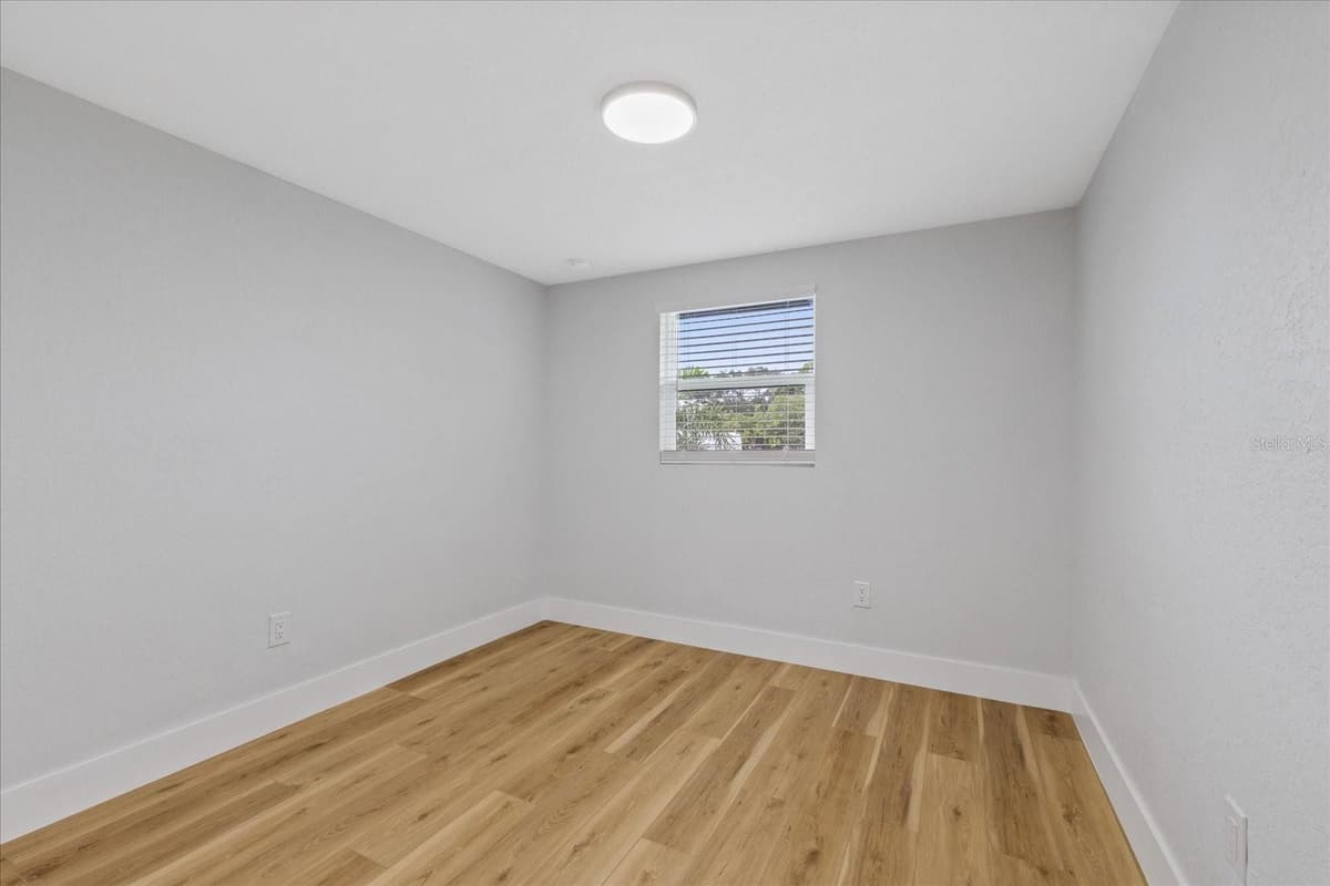 5824 THATCHER AVENUE — photo 34 of 51