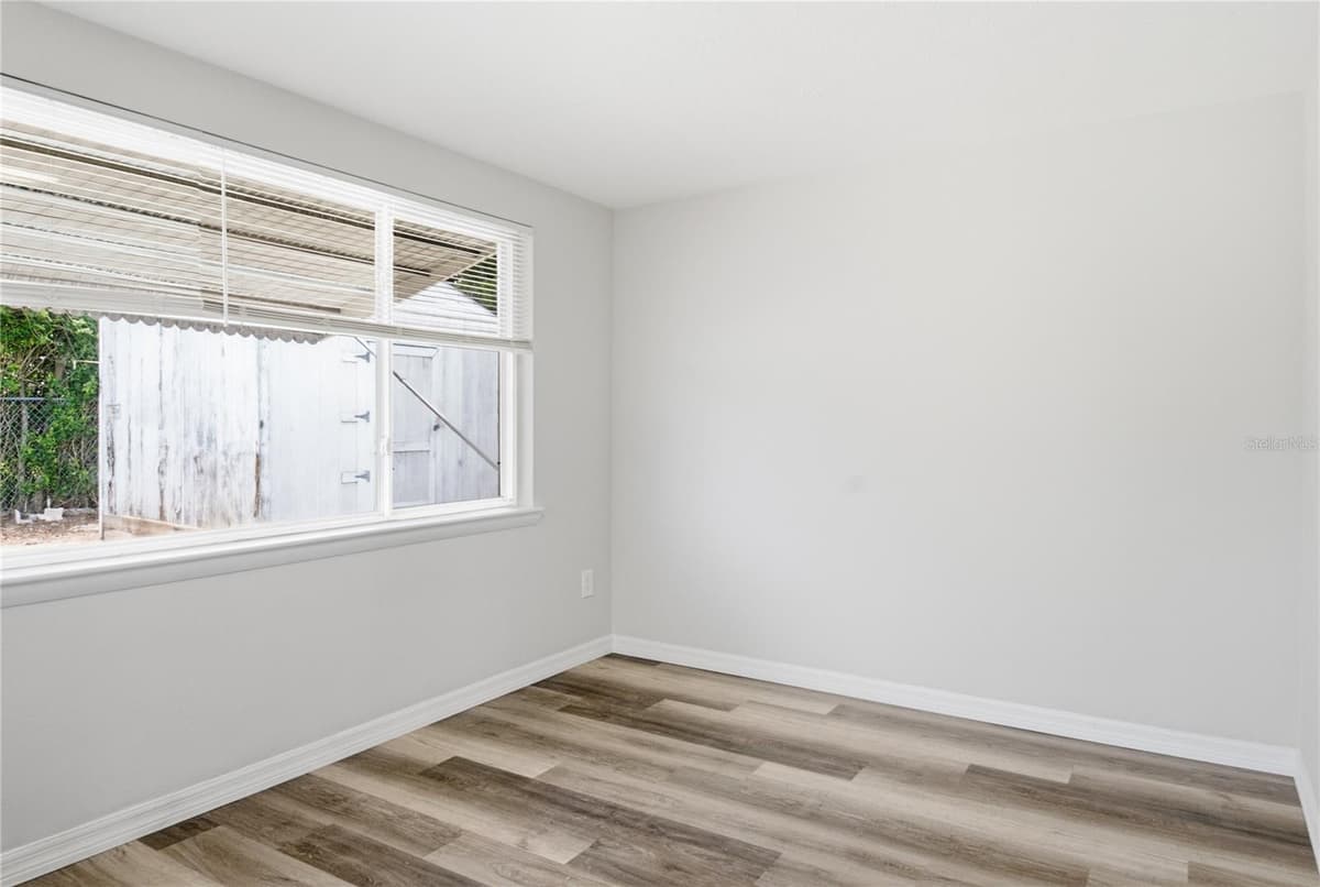 4810 GUARDIAN AVENUE — photo 21 of 37
