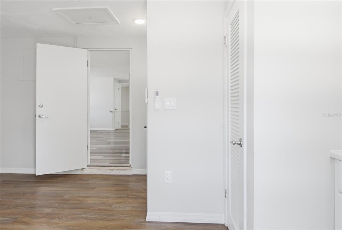 4810 GUARDIAN AVENUE — photo 26 of 37