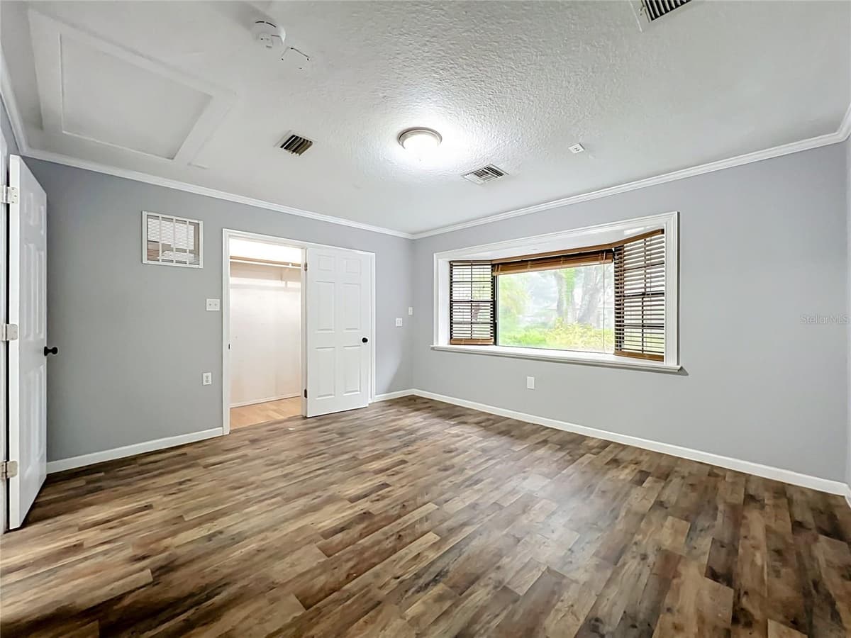 300 PINECREST ROAD — photo 34 of 75