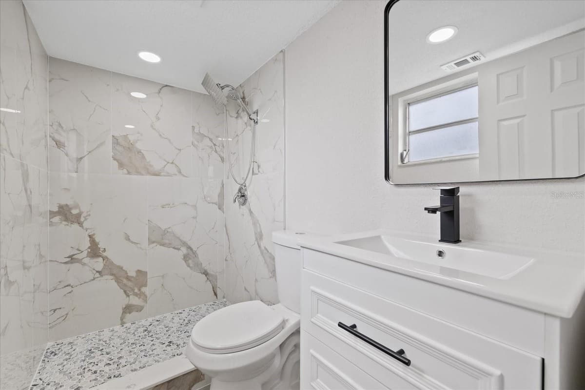 9401 GLEN MOOR LANE — photo 17 of 44