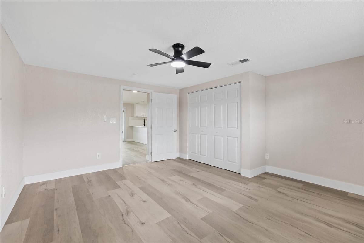 9401 GLEN MOOR LANE — photo 31 of 44