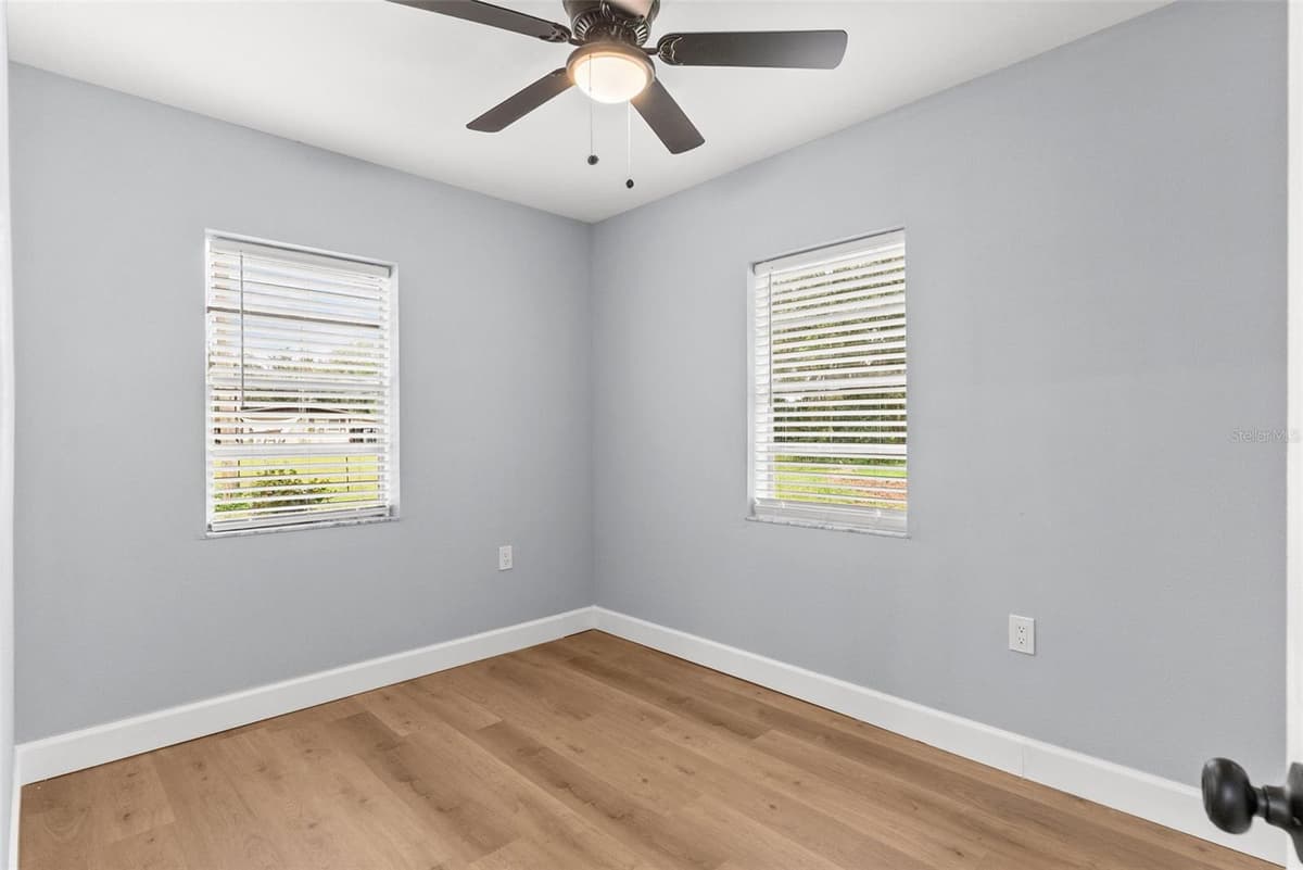 606 WIGGINS ROAD — photo 19 of 33