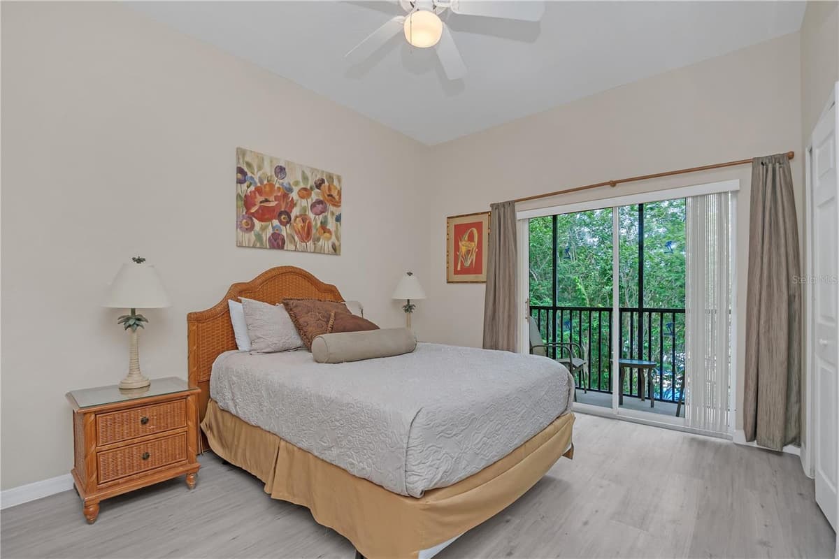 514 LUCAYA LOOP — photo 9 of 20