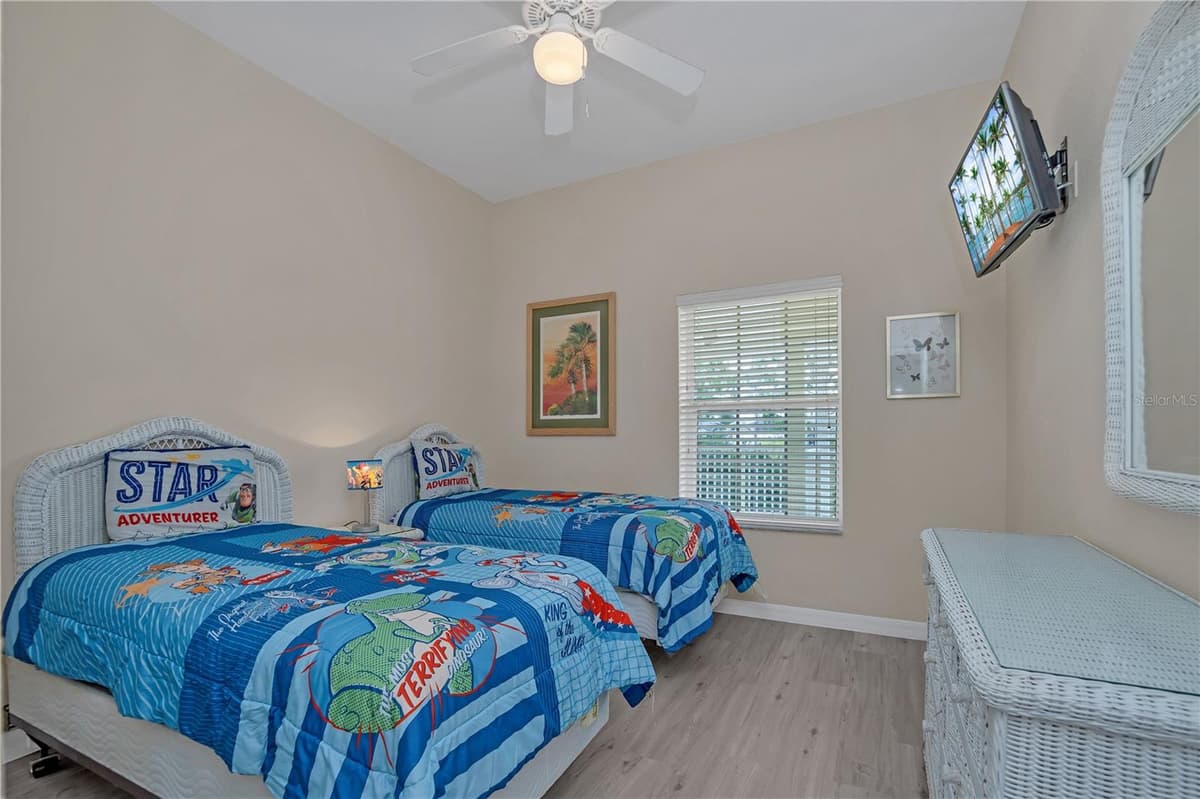 514 LUCAYA LOOP — photo 14 of 20