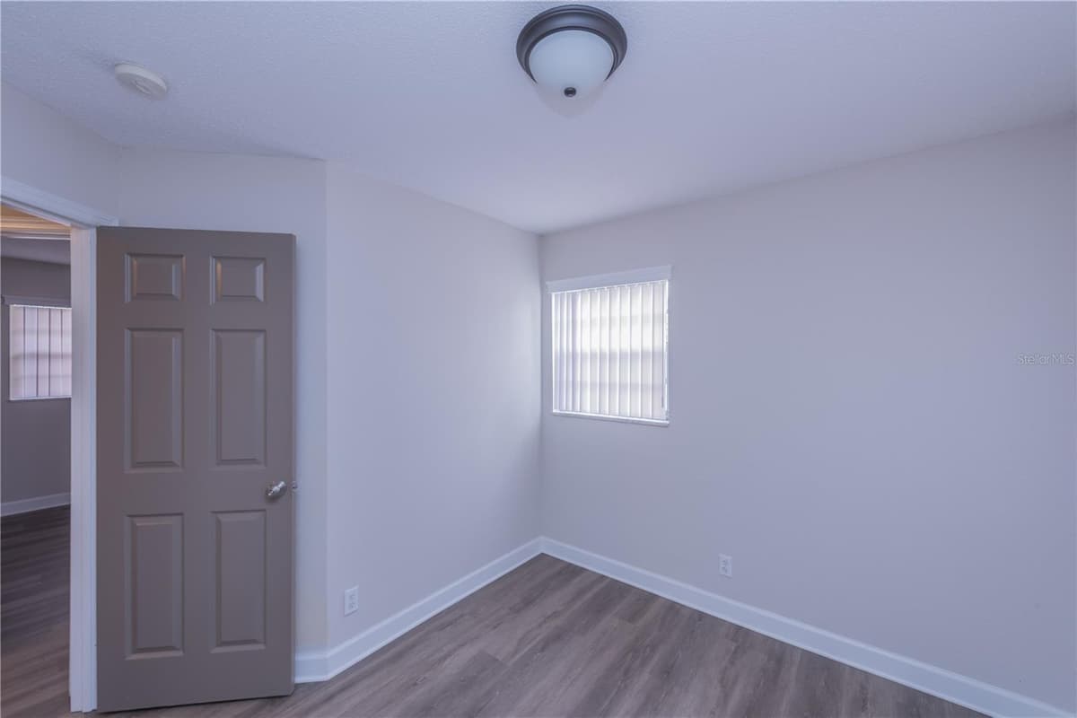445 WALNUT STREET — photo 17 of 23