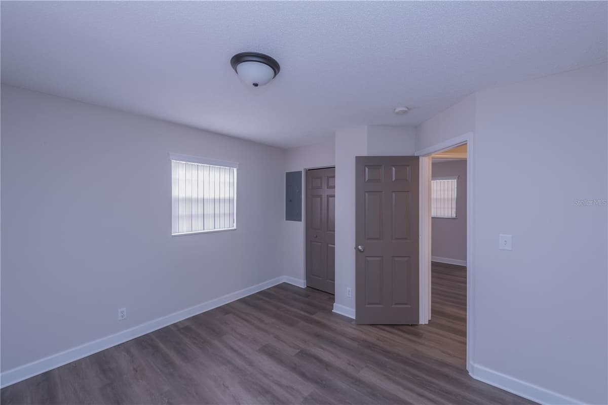 445 WALNUT STREET — photo 19 of 23