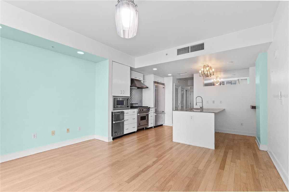 1120 KENNEDY BOULEVARD — photo 18 of 40