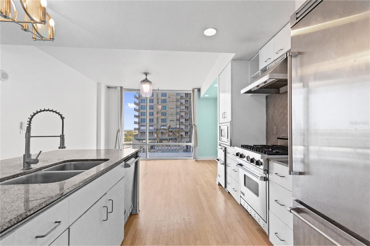 1120 KENNEDY BOULEVARD — photo 11 of 40