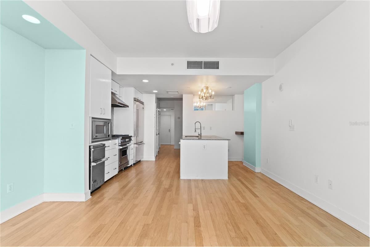 1120 KENNEDY BOULEVARD — photo 17 of 40