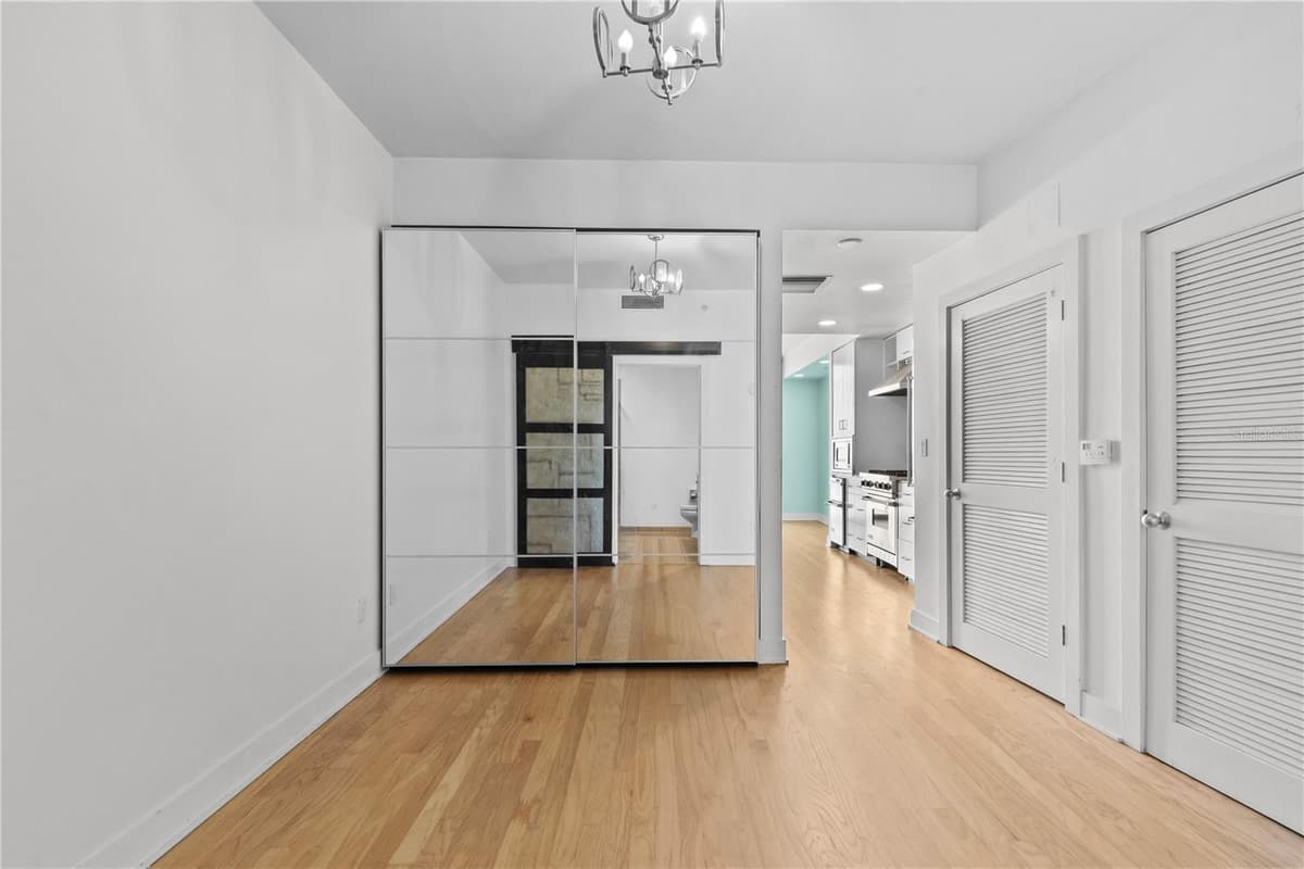 1120 KENNEDY BOULEVARD — photo 8 of 40