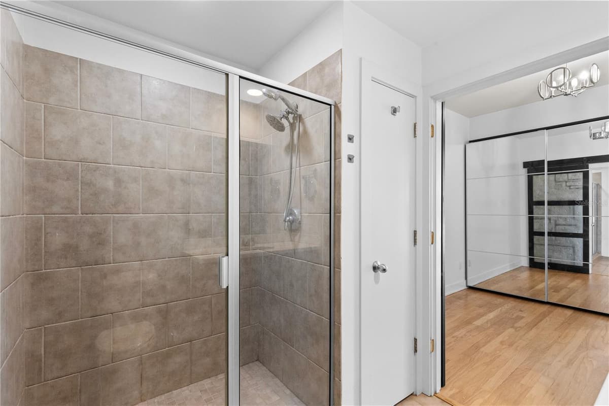 1120 KENNEDY BOULEVARD — photo 27 of 40
