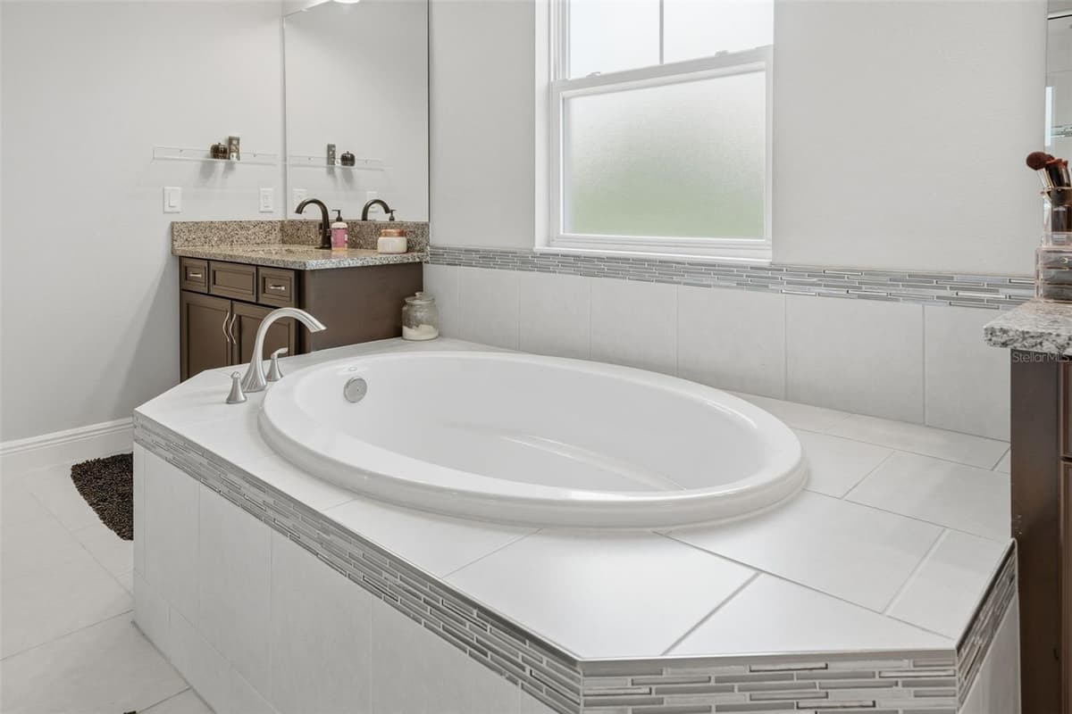 4801 BALLANTRAE BOULEVARD — photo 39 of 53