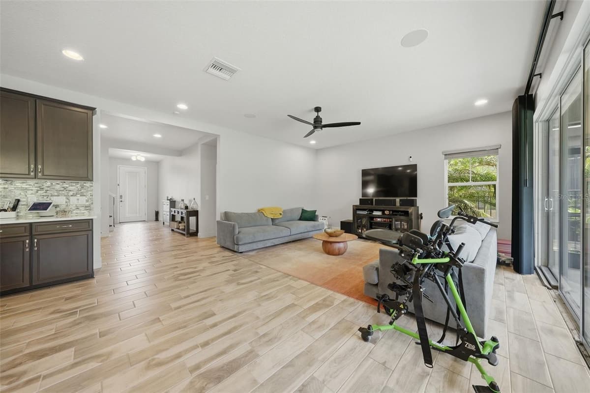 4801 BALLANTRAE BOULEVARD — photo 12 of 53