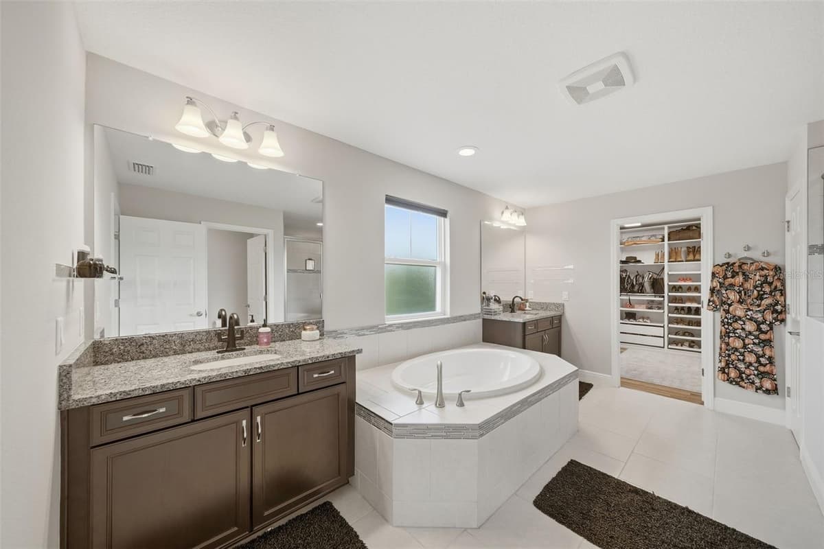 4801 BALLANTRAE BOULEVARD — photo 40 of 53