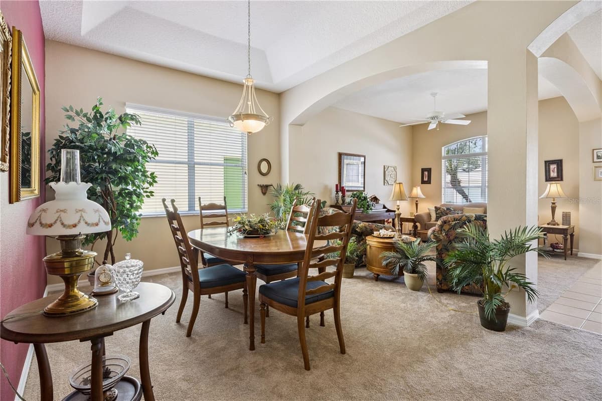 24403 AMBERLEAF COURT — photo 4 of 28