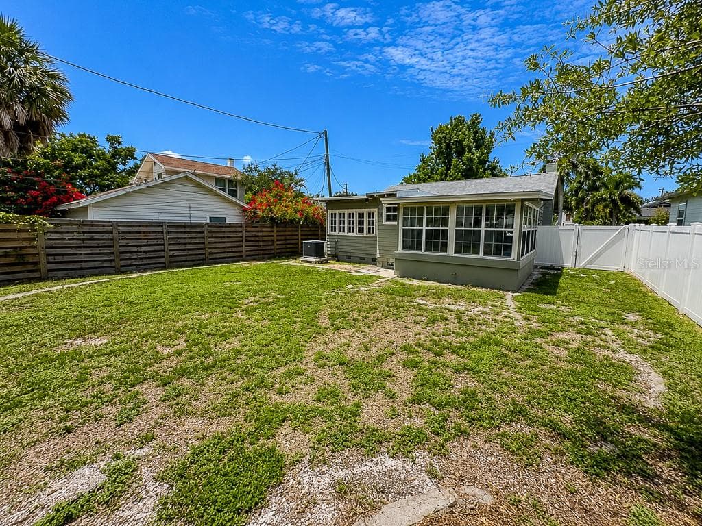2244 4TH AVENUE — photo 39 of 48