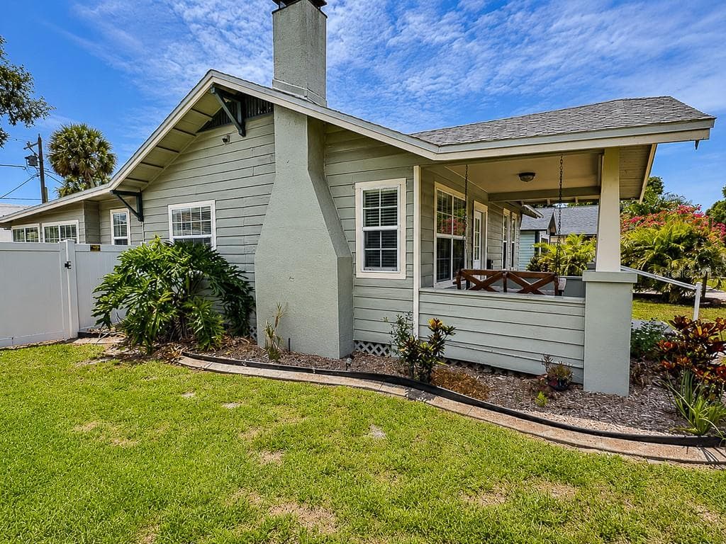 2244 4TH AVENUE — photo 4 of 48