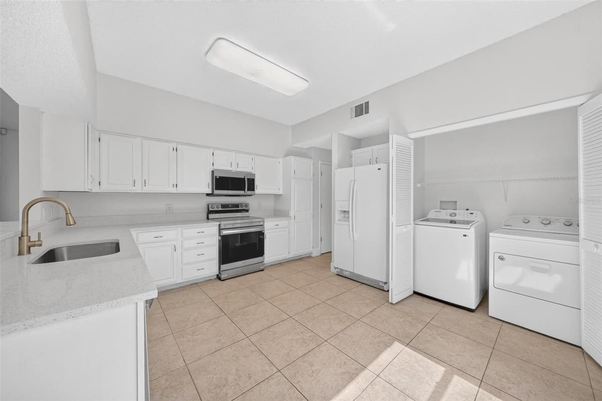 648 BIRGHAM PLACE — photo 9 of 89