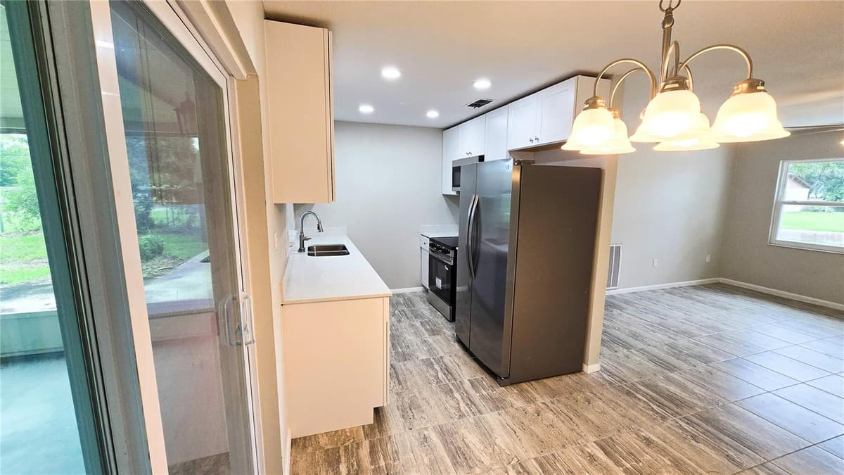 115 PADGETT PLACE — photo 4 of 46