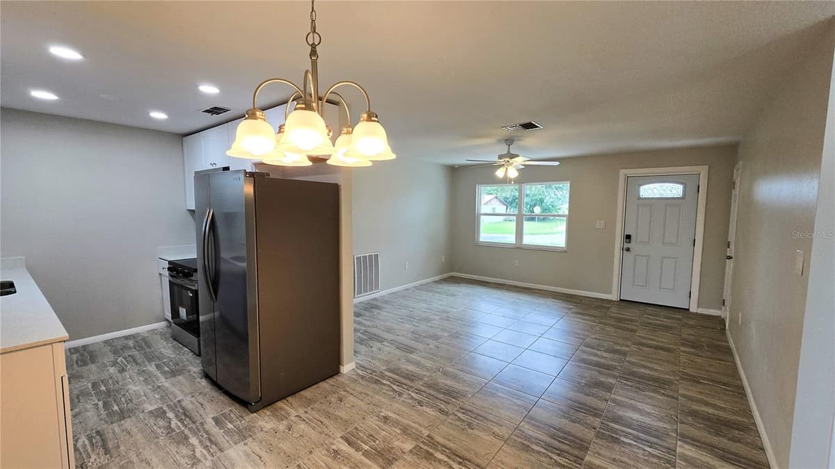 115 PADGETT PLACE — photo 5 of 46