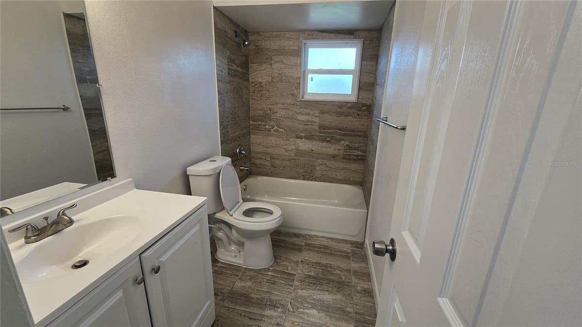 115 PADGETT PLACE — photo 23 of 46