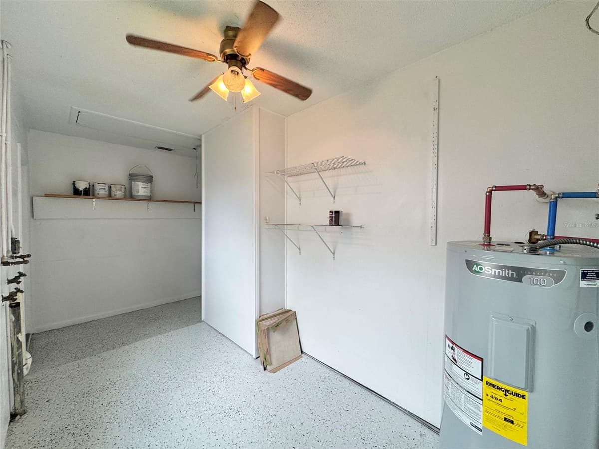 506 THOMAS AVENUE — photo 31 of 36