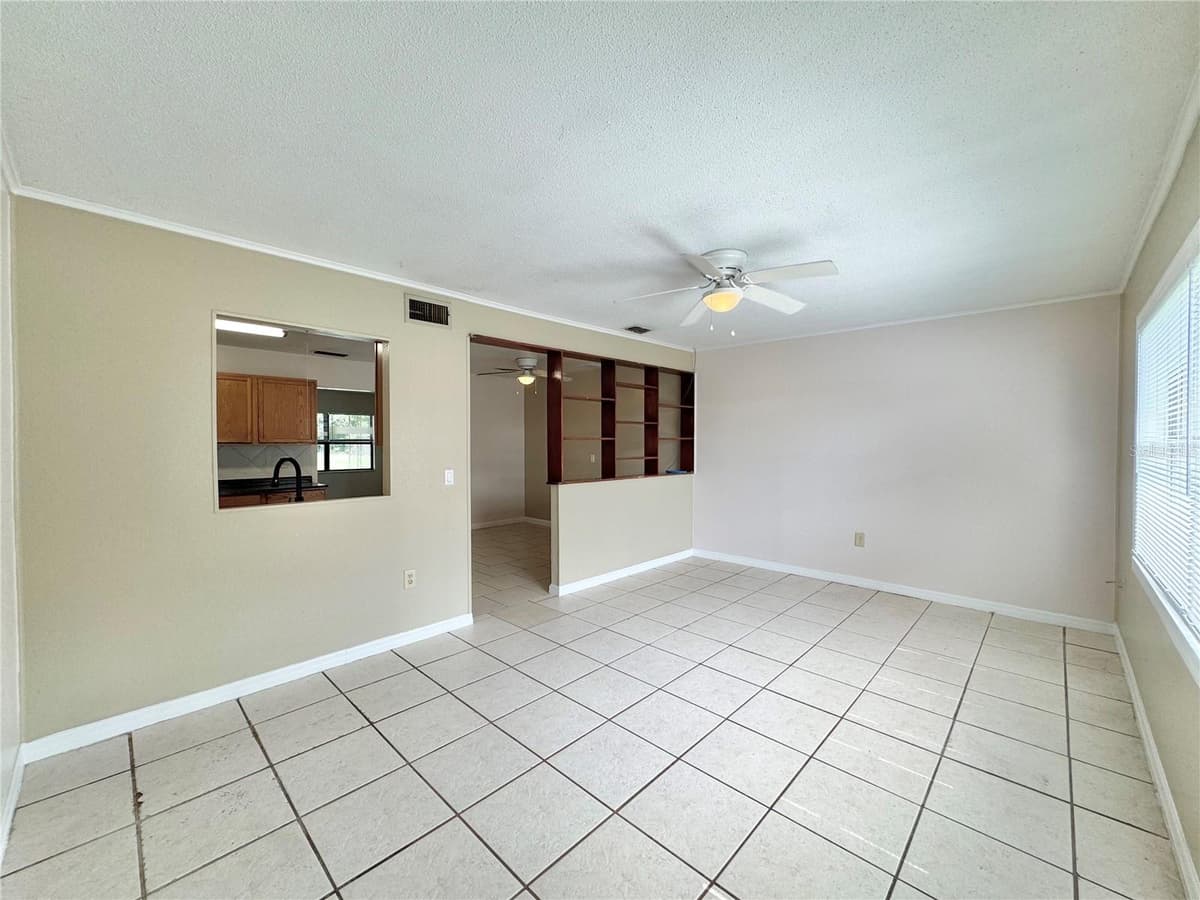 506 THOMAS AVENUE — photo 10 of 36