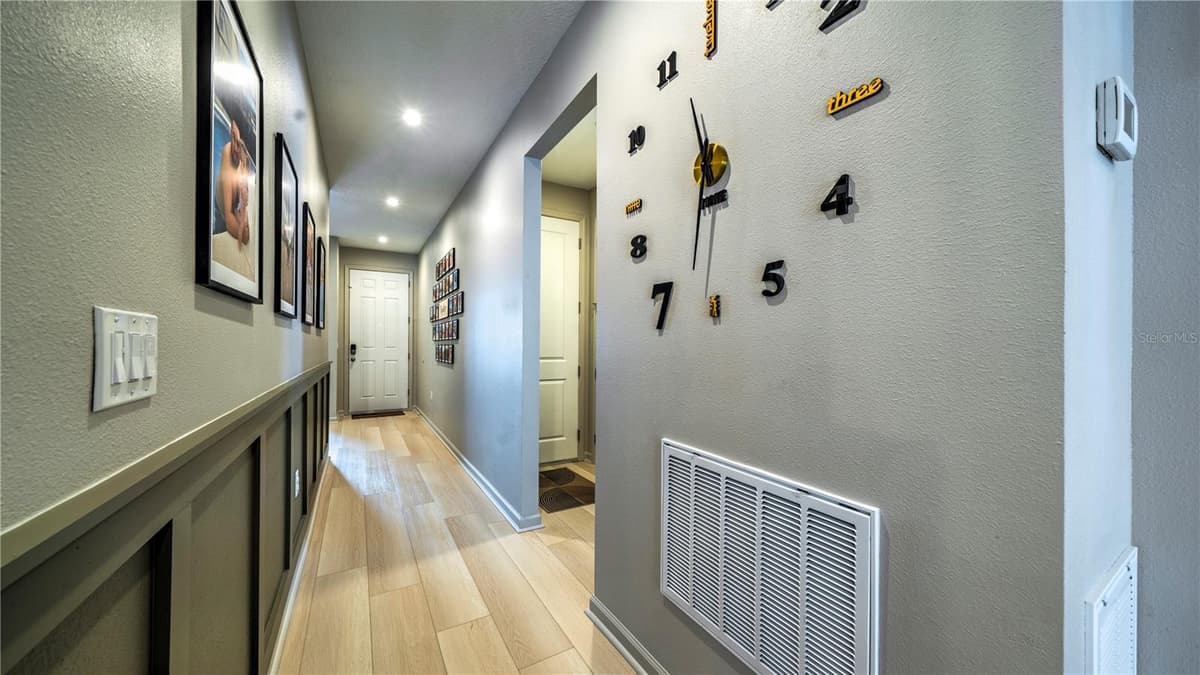 1228 MATTIE POINTE BOULEVARD — photo 14 of 45