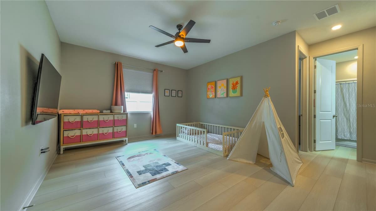 1228 MATTIE POINTE BOULEVARD — photo 15 of 45
