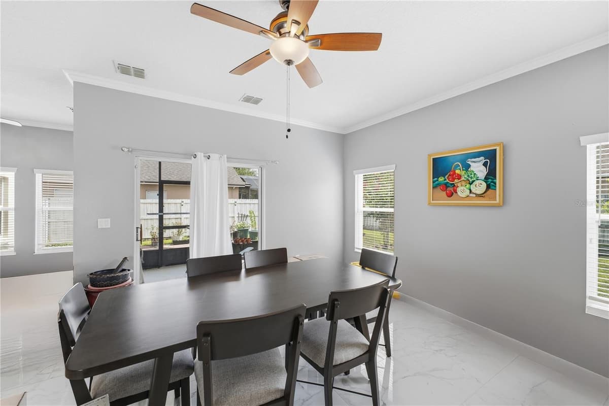 10114 OAK CREST ROAD — photo 10 of 45